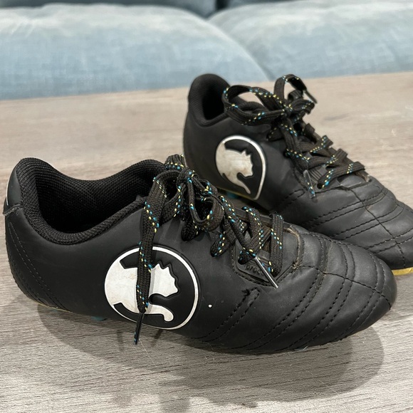 ProCat Kids Soccer Cleats size 12 - Picture 2 of 5